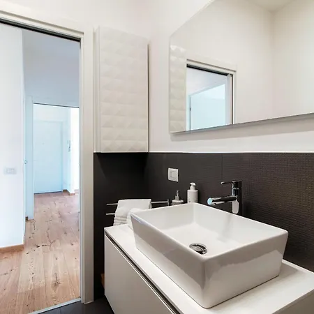 Contrada Sant'elia - By Myhomeincomo Apartament Como