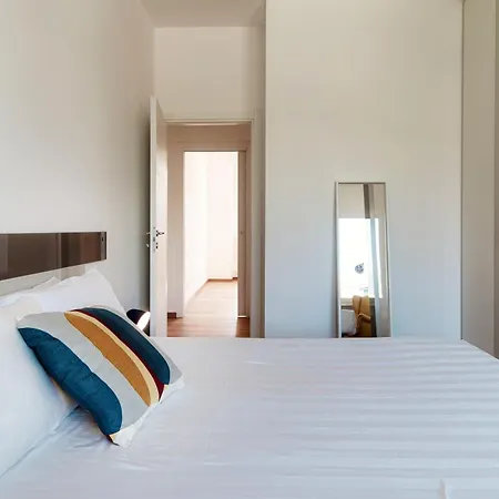 Apartament Contrada Sant'elia - By Myhomeincomo Como