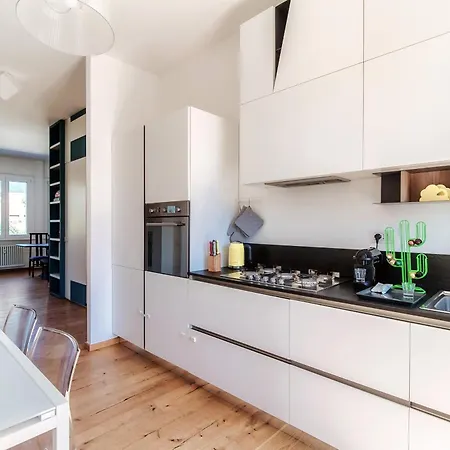 Contrada Sant'elia - By Myhomeincomo Apartament *